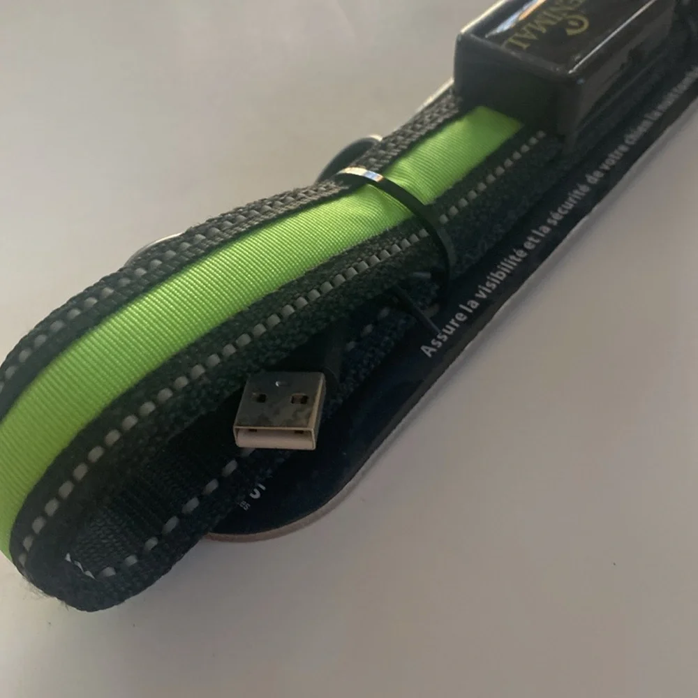 Eyenimal Black and Green Dog Collar with Rechargeable Flashing Light.NWOT